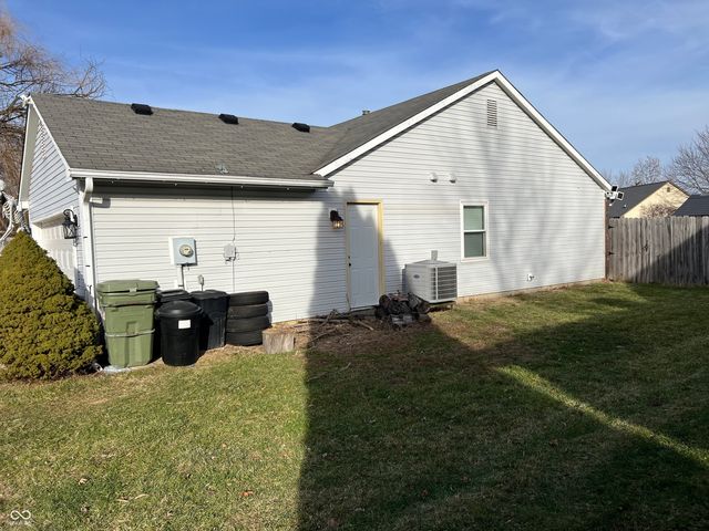 849 Center Street, Greenfield, IN 46140