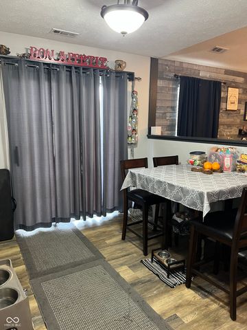 849 Center Street, Greenfield, IN 46140