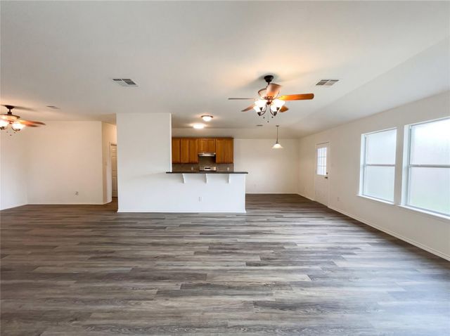 506 Gettysburg LOOP, Elgin, TX 78621