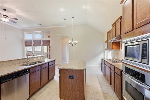 3204 Capetown Drive, Denton, TX 76208
