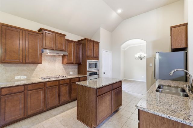 3204 Capetown Drive, Denton, TX 76208