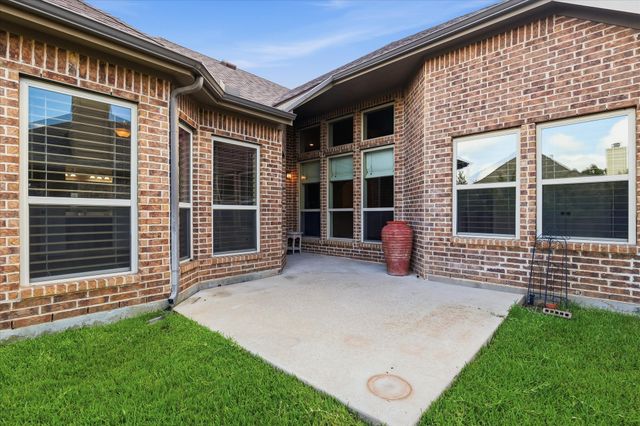 3204 Capetown Drive, Denton, TX 76208