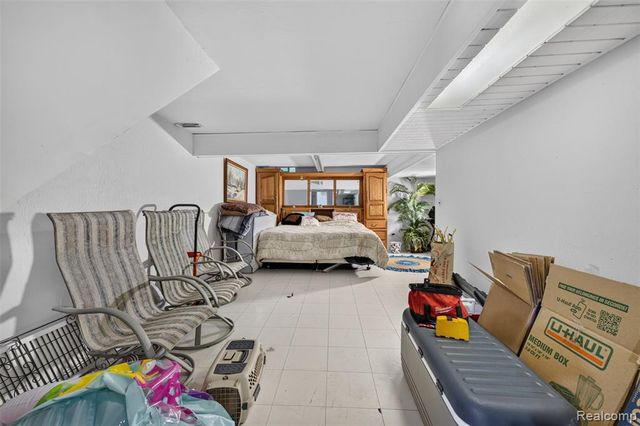 1439 Oakbrook, Rochester Hills, MI 48307