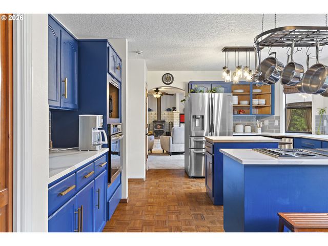 6850 Sw 184TH Ave, Beaverton, OR 97007