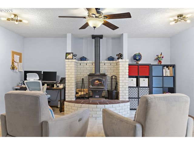 6850 Sw 184TH Ave, Beaverton, OR 97007