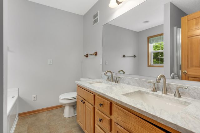 9771 Gable Drive, Eden Prairie, MN 55347