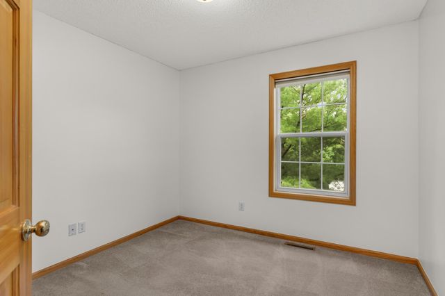 9771 Gable Drive, Eden Prairie, MN 55347