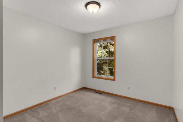 9771 Gable Drive, Eden Prairie, MN 55347