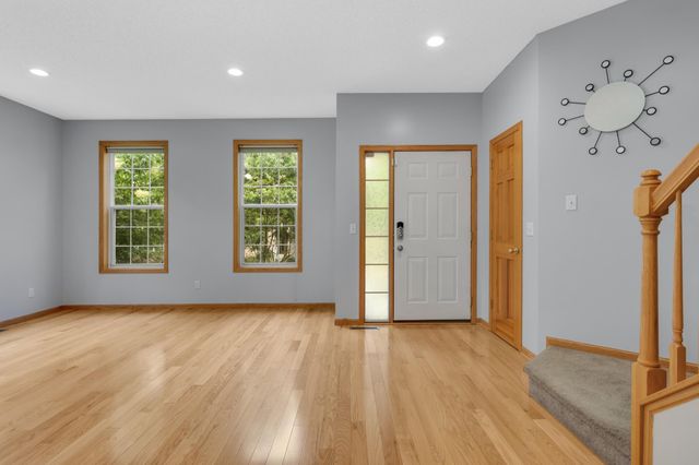 9771 Gable Drive, Eden Prairie, MN 55347