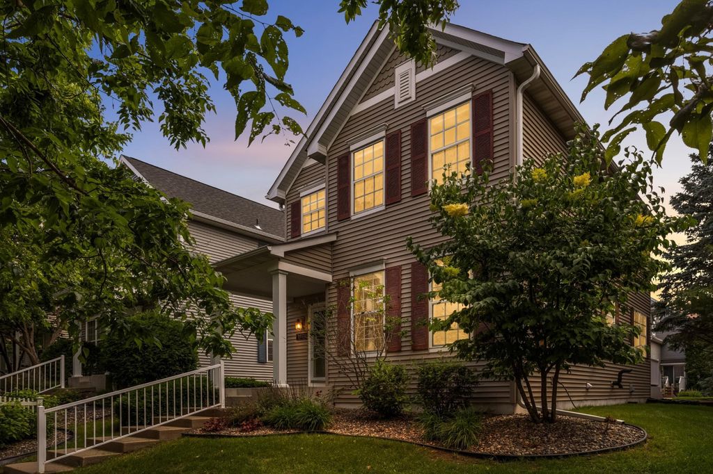 9771 Gable Drive, Eden Prairie, MN 55347