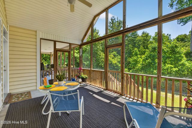 134 Wild Berry Lane, Hampstead, NC 28443
