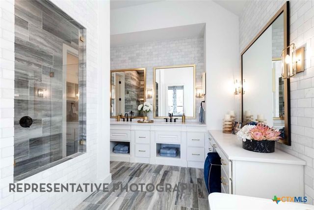 310 Cleveland Way, New Braunfels, TX 78130