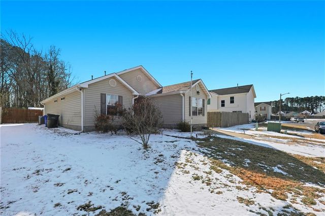 502 Valor CT, Suffolk, VA 23434