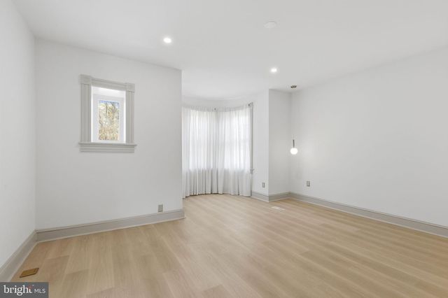 1210 T ST NW, Washington, DC 20009