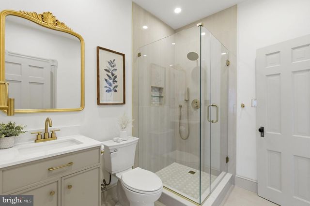 1210 T ST NW, Washington, DC 20009