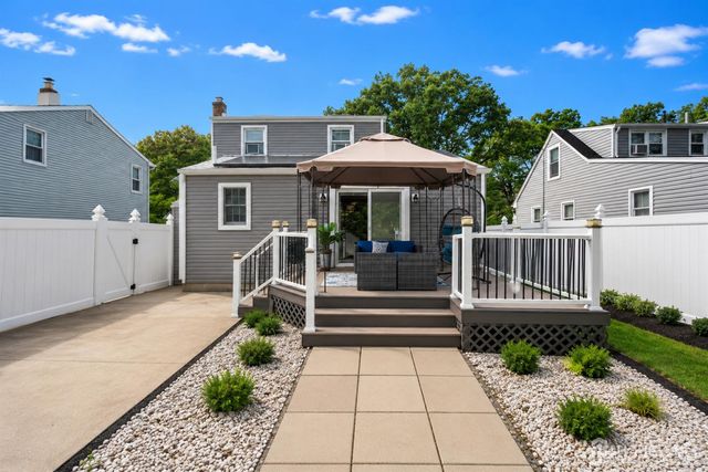 34 Chase Avenue, Avenel, NJ 07001