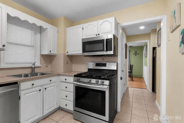 34 Chase Avenue, Avenel, NJ 07001