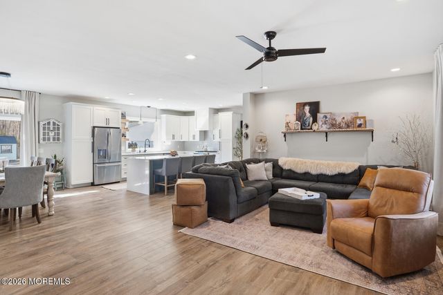 318 Frog Pond Road, Little Egg Harbor, NJ 08087