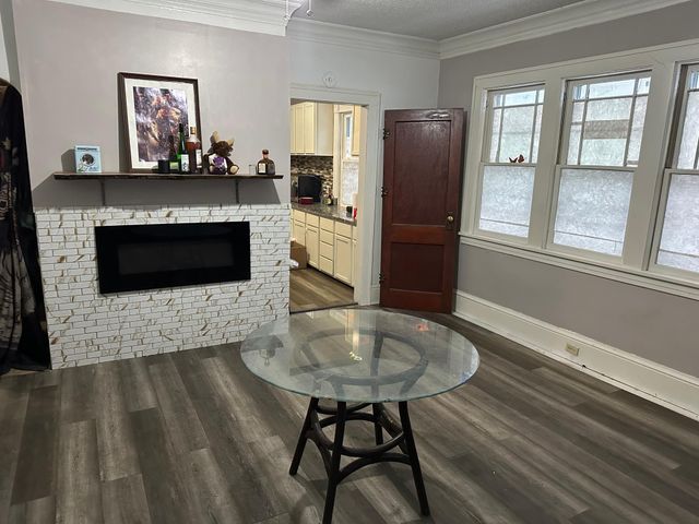 2410 Ferrant Place, Minneapolis, MN 55411