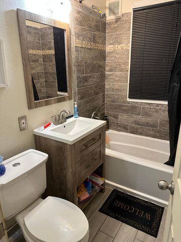 2410 Ferrant Place, Minneapolis, MN 55411