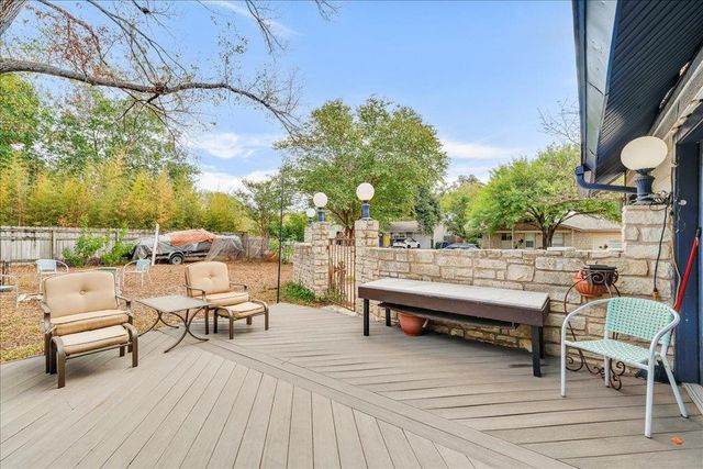 8001 Briarwood LN, Austin, TX 78757