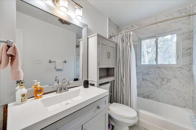 8001 Briarwood LN, Austin, TX 78757