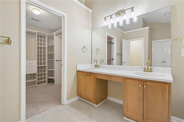 6020 Riveroak Terrace, Atlanta, GA 30349