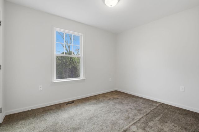 133 MOUNTAIN VIEW DR, Harpers Ferry, WV 25425