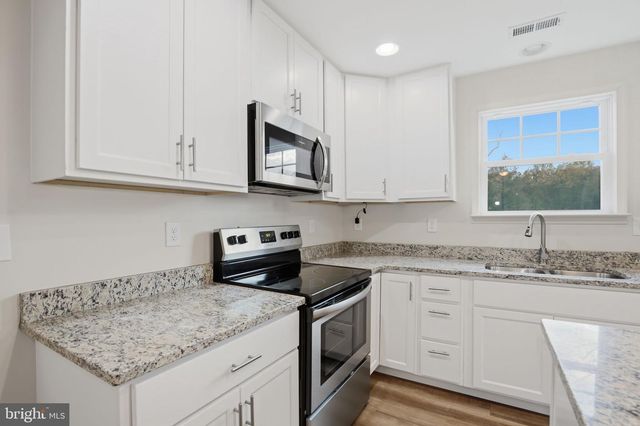 133 MOUNTAIN VIEW DR, Harpers Ferry, WV 25425