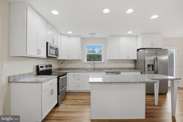 133 MOUNTAIN VIEW DR, Harpers Ferry, WV 25425
