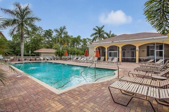 4510 Botanical Place CIR 402, Naples, FL 34112
