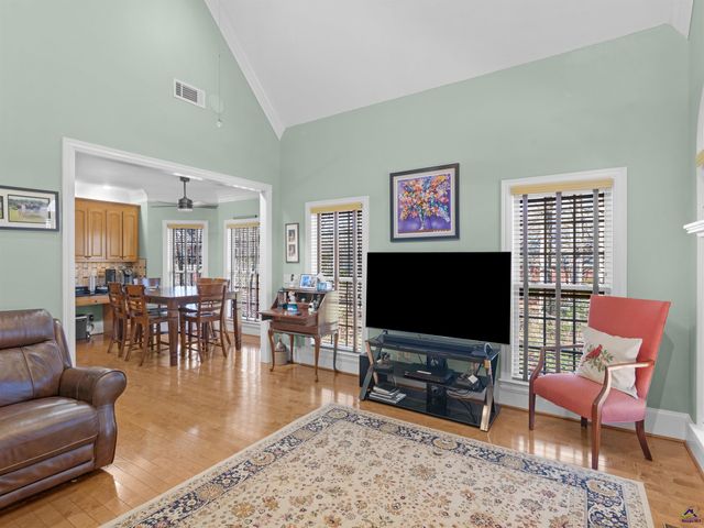 100 S Cambridge Drive, Griffin, GA 30224