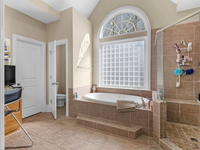 100 S Cambridge Drive, Griffin, GA 30224