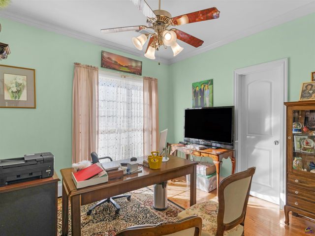 100 S Cambridge Drive, Griffin, GA 30224