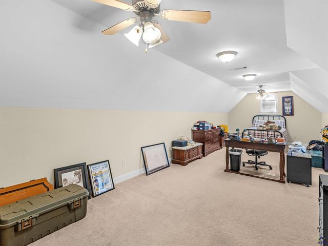 100 S Cambridge Drive, Griffin, GA 30224