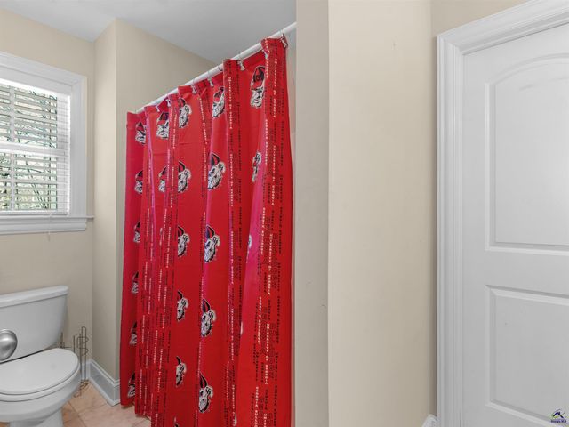 100 S Cambridge Drive, Griffin, GA 30224