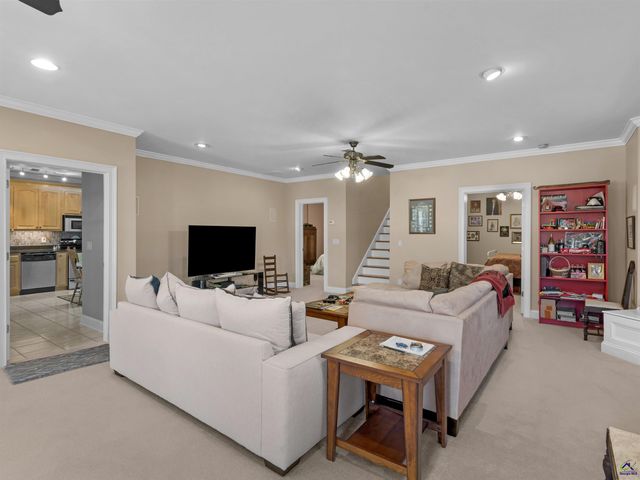 100 S Cambridge Drive, Griffin, GA 30224