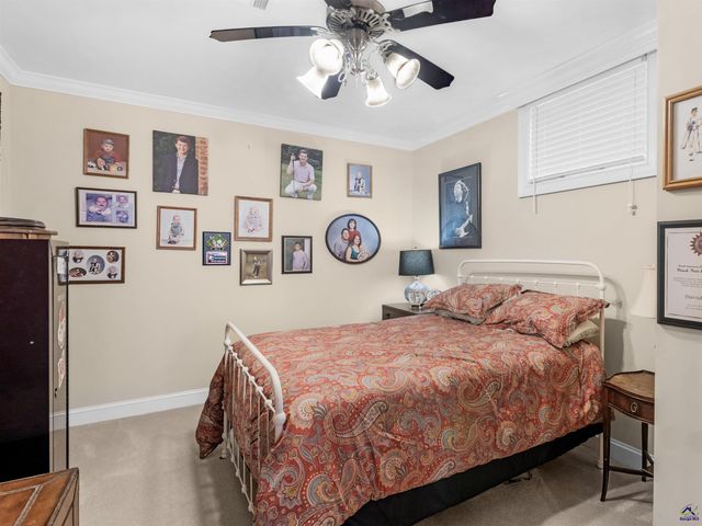 100 S Cambridge Drive, Griffin, GA 30224