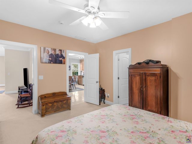 100 S Cambridge Drive, Griffin, GA 30224