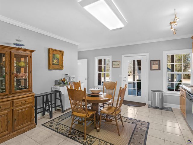 100 S Cambridge Drive, Griffin, GA 30224