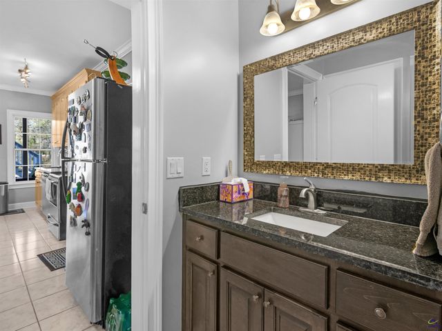 100 S Cambridge Drive, Griffin, GA 30224