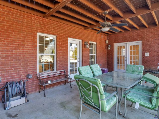 100 S Cambridge Drive, Griffin, GA 30224