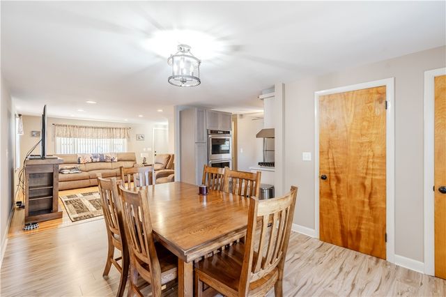 1785 W Shore Road, Warwick, RI 02889