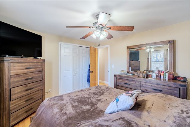 1785 W Shore Road, Warwick, RI 02889