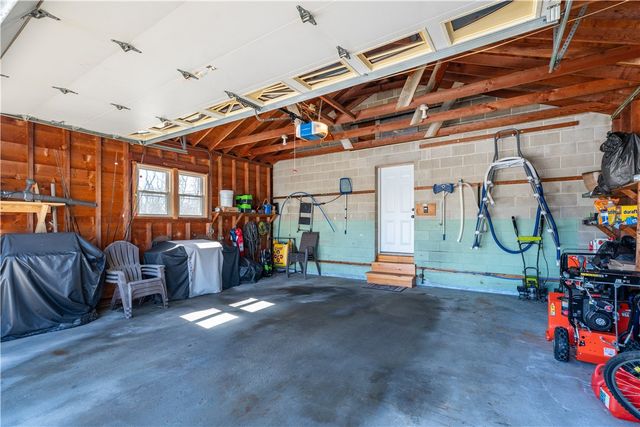 1785 W Shore Road, Warwick, RI 02889