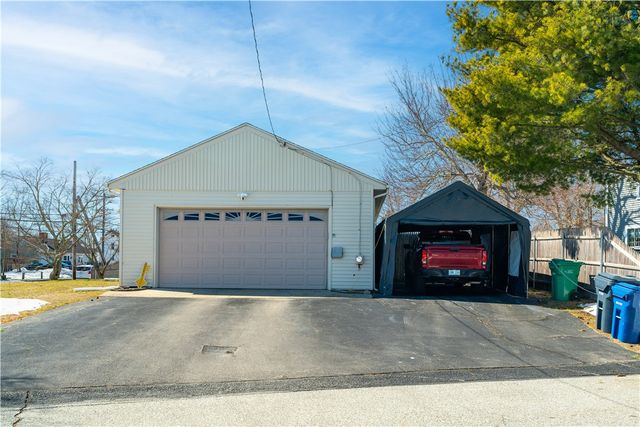 1785 W Shore Road, Warwick, RI 02889