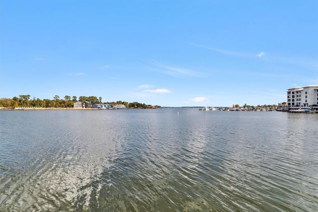 168 Paradise Point Boulevard D 104, Montgomery, TX 77356