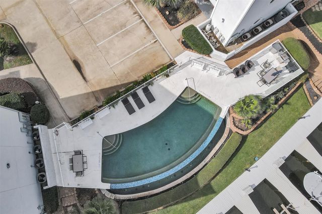 168 Paradise Point Boulevard D 104, Montgomery, TX 77356