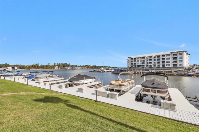 168 Paradise Point Boulevard D 104, Montgomery, TX 77356