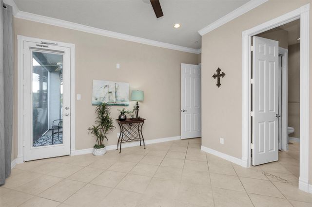 168 Paradise Point Boulevard D 104, Montgomery, TX 77356